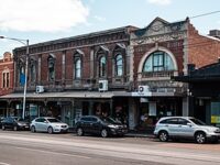 Brunswick to or from Melbourne Airport